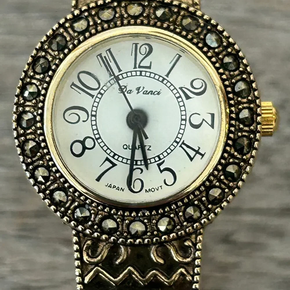 Vintage High Fashion Watch by Da Vanci Gold-tone Hinged Cuff unworking